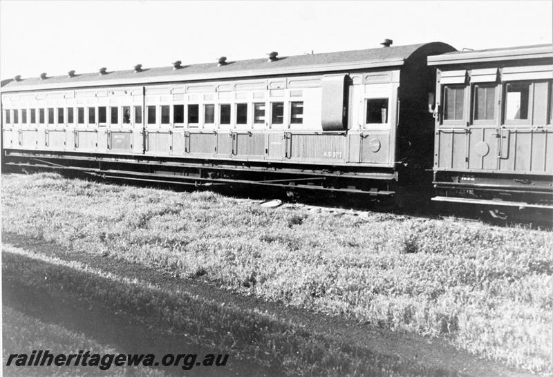 P21106
AS class 372, another suburban carriage (part),Midland, ER line, side and end view
