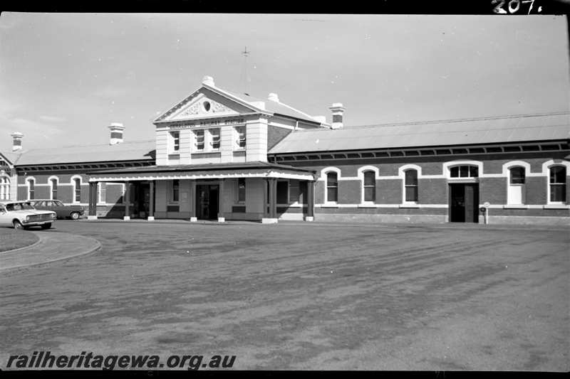 P21609
Railway station building, carpark, Geraldton, NR line, view from the road side of the station
