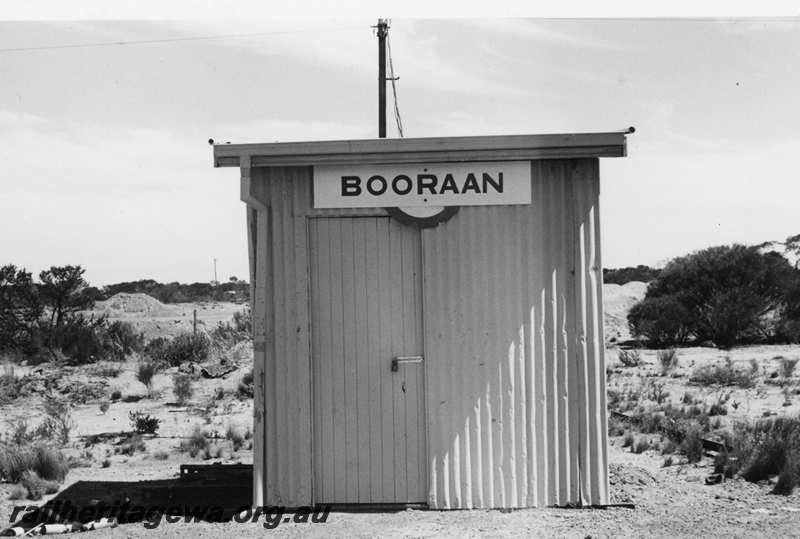 P21693
Station building, Booraan, EGR line, view from trackside
