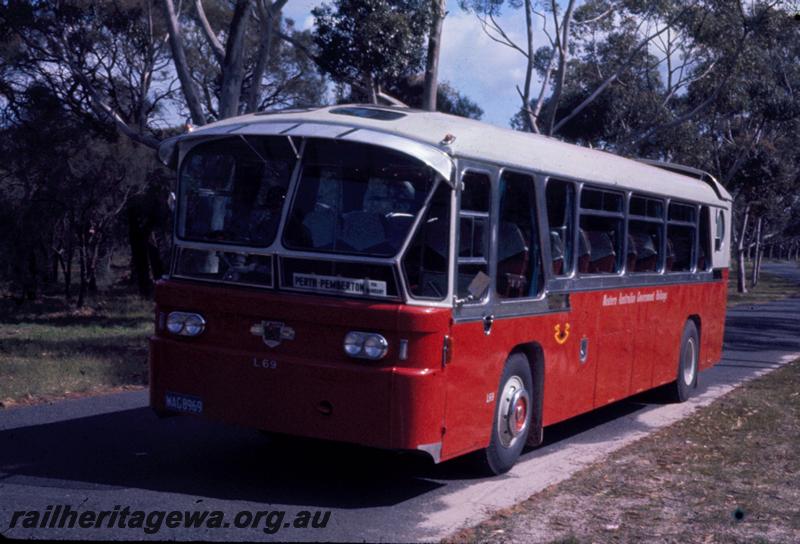 T00156
Railway Road Service bus L69
