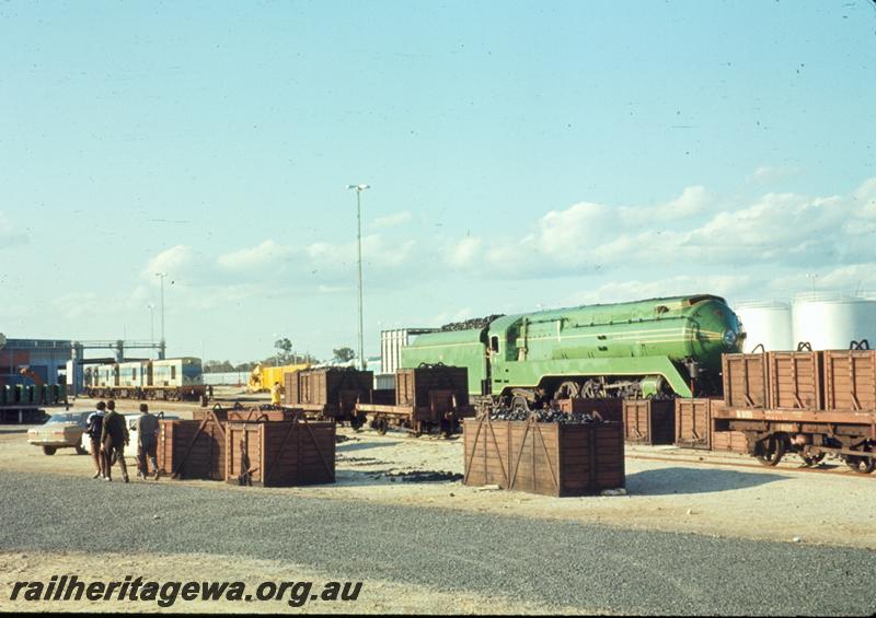 T00503
NSWGR loco C3801, coal boxes, Forrestfield yard
