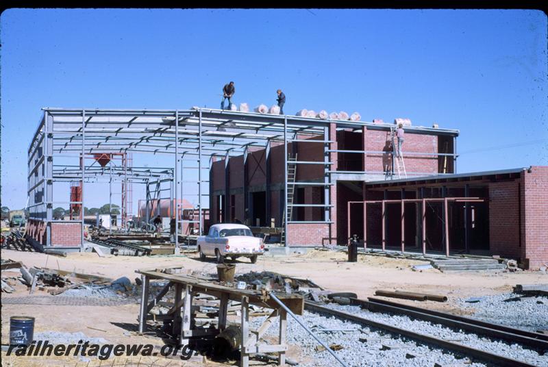 T00605
Loco depot, Merredin, under construction
