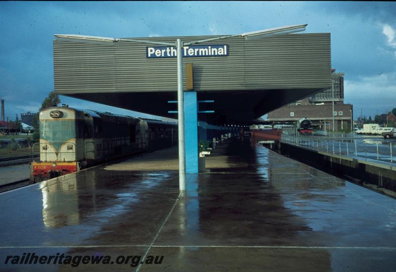 T00714
K class 203, East Perth Terminal, heading 