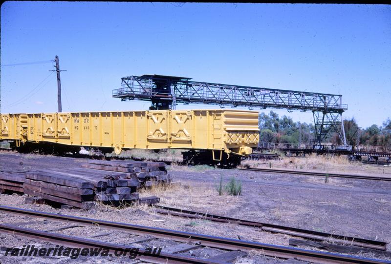 T00771
WGX class 33077 standard gauge gondola, (later reclassified to WOAX class), gantry crane at the Coal Dam, Midland
