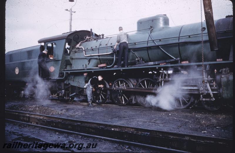 T01361
W class loco, East Perth loco depot, staff preparing loco for service. Same as T0265
