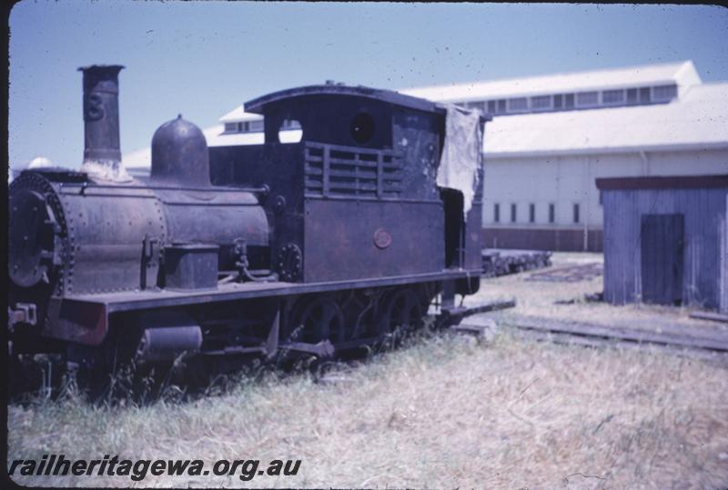 T01606
H class 18, Bunbury, front and side view.
