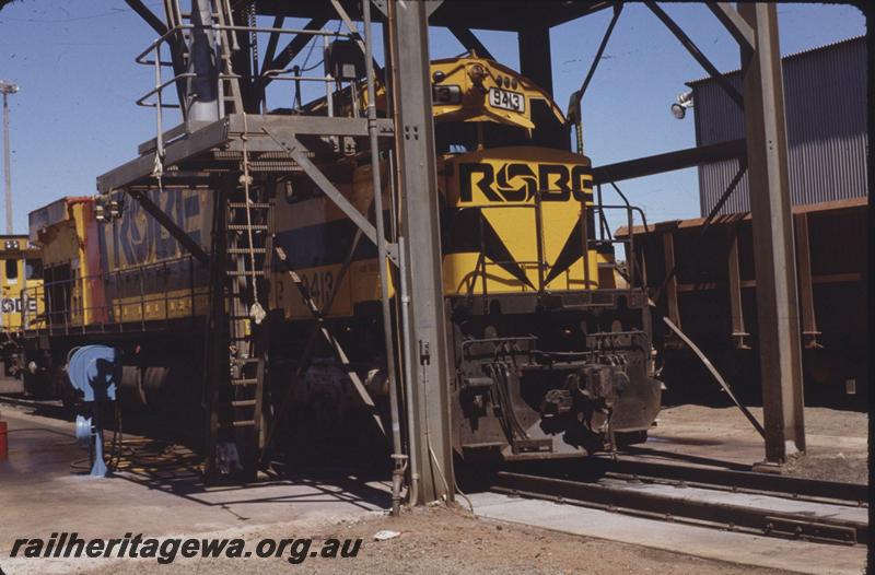 T01645
Robe River loco C636 class 9413, Cape Lambert, being sanded

