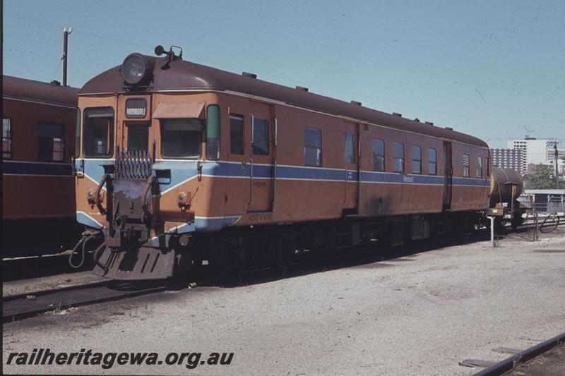 T01748
ADG class 606 railcar, East Perth, orange livery

