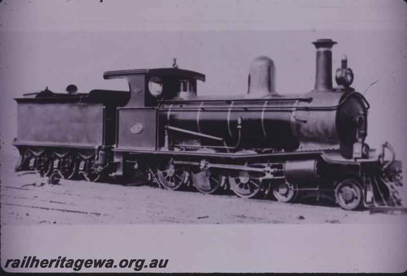 T01810
G class 4-6-0, side and front view, official photo

