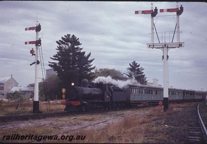 T02231
G class 233, signals, Picton, SWR line, 