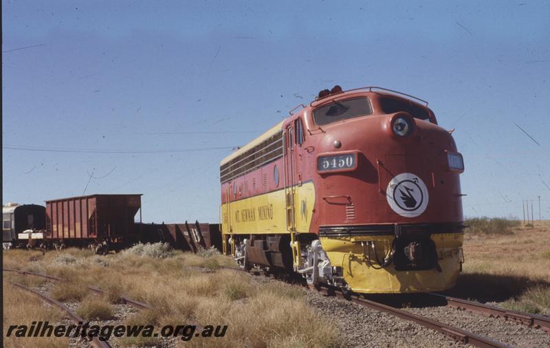 T04088
Mount Newman Mining EMD loco F7 class 5450, ballast hopper, Pilbara Railway Historical Society yard at Six Mile, Dampier
