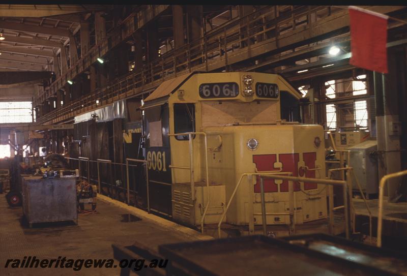T04236
Hamersley Iron SD50 class 6061 undergoing major rebuilding, Dampier, 7 Mile workshops, internal view
