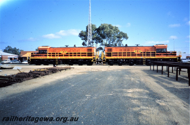T05430
Australian Railroad Group T class 01, T class 02, Picton yard, SWR line, side view

