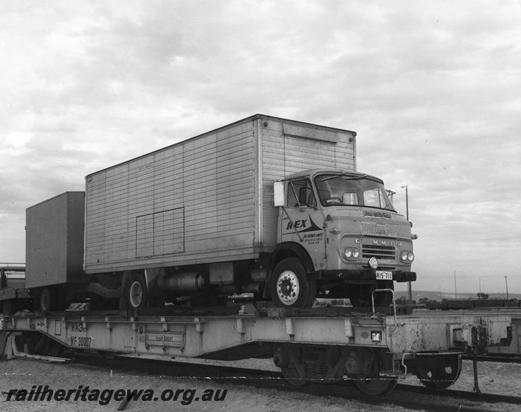 P00267
WF class 30007 standard gauge flat wagon, (later reclassified to WFDY), with a load of a truck and trailer, side and end view
