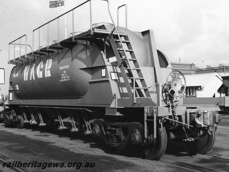 P00334
WNA class 31151 nickel tanker, Midland workshops, side and end view, 