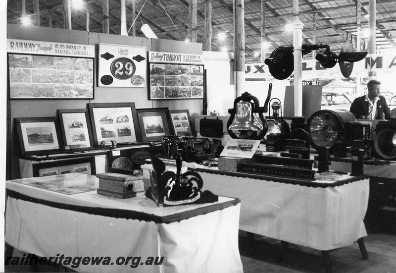 P00790
Railways display at the Sunshine Festival, Geraldton, artefacts and photos on display
