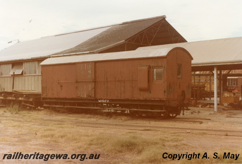P01240
Z class 108, Midland Workshops, side and end view, brown livery, 
