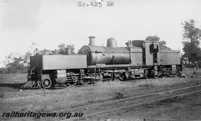 P01396
MS class 425 Garratt loco, Midland Junction, front and side view. Same as P7588
