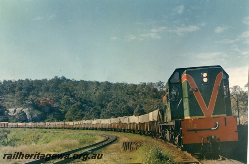 P01556
A class 1512, wheat train Swan View just west of the tunnel, ER line, publicity photo, same as T1459
