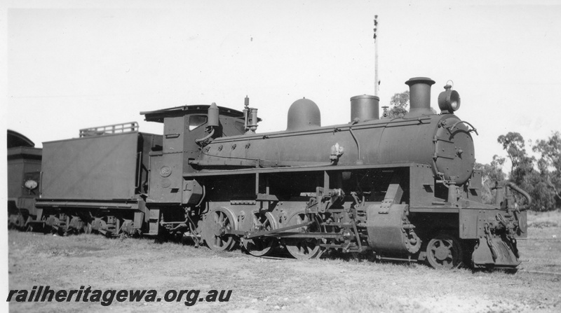 P01701
Q class 62, 4-6-0, Midland Junction, ER line, side and front view. Same as 9476
