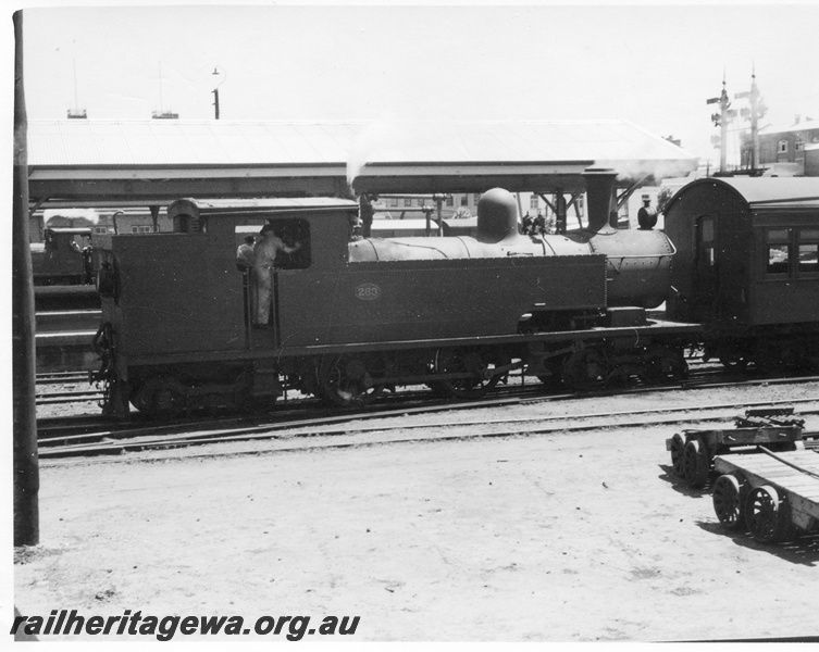 P01707
N class 263, Perth, ER line, rear and side view
