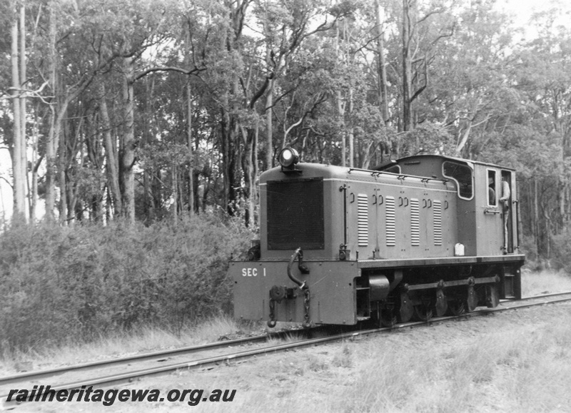 P01793
State Electricity Commission loco SEC 1, in Hotham Valley Railway ownership, near Dwellingup, front and side view
