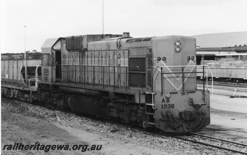 P02029
AB class 1536 with rake of ballast hoppers, Avon Yard, side and end view
