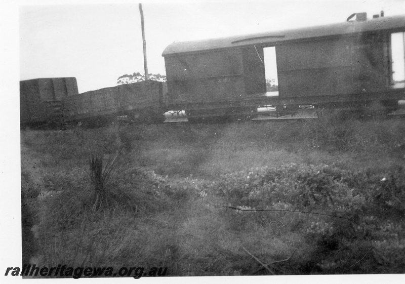 P02117
1 of 7 views of a derailment on the Jandakot to Armadale section of the FA line, Z class 157 derailed 
