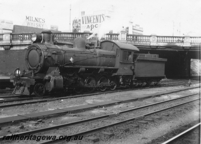 P02666
FS class 289 4-8-0 steam locomotive, front and side view, Perth, ER line.
