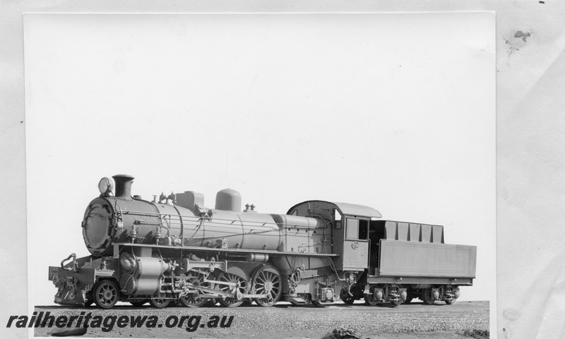 P03253
PMR class 730, builder's photograph, front and side view.
