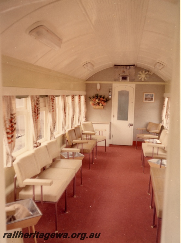 P04010
Carriage, AYL class 29, lounge car, interior view, benches and chairs
