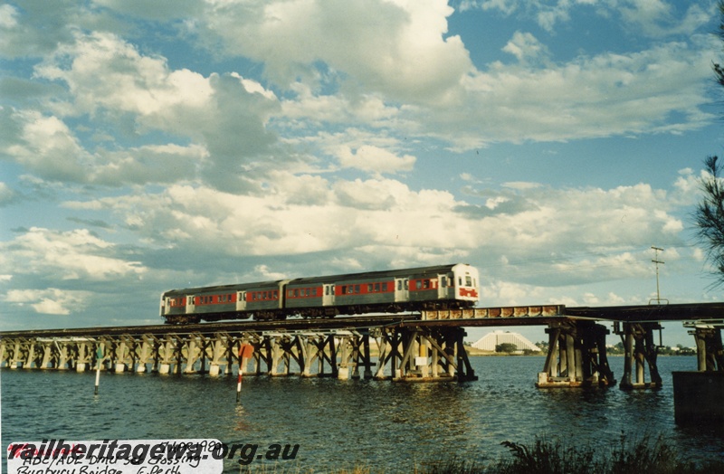P04202
ADL/ADC class railcar set, crossing wooden Bunbury Bridge, SWR line
