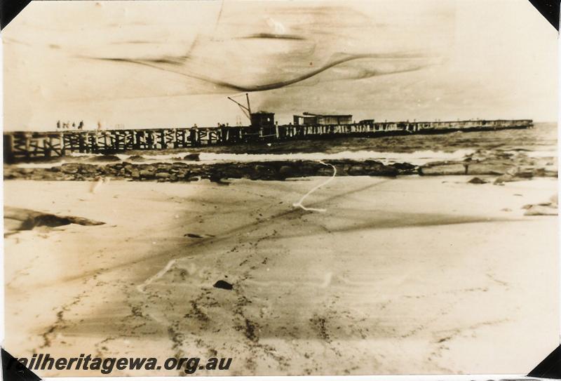 P04480
M. C . Davies jetty at Flinders Bay
