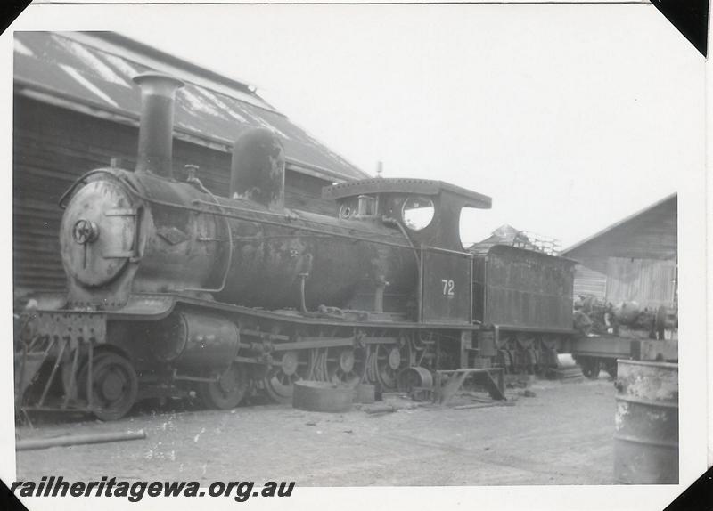 P04593
Millars loco No.72 at Yarloop, 3/4 front, LHS

