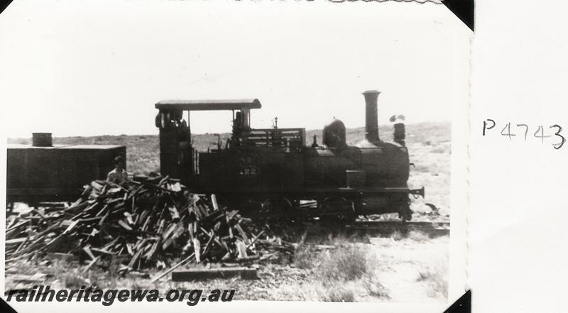 P04743
WAGR H class 22, water tank wagon, Port Hedland, PM line, side on view
