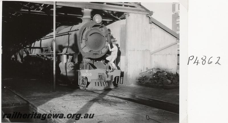 P04862
V class 1205, loco depot, Fremantle
