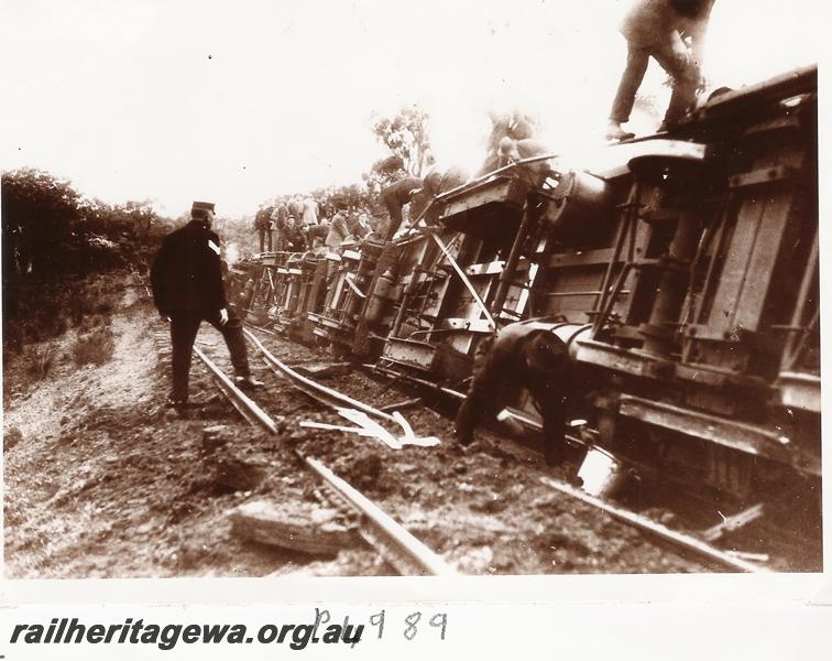 P04989
Derailment, near Wilgarup, PP line, Royal Train for the Prince of Wales
