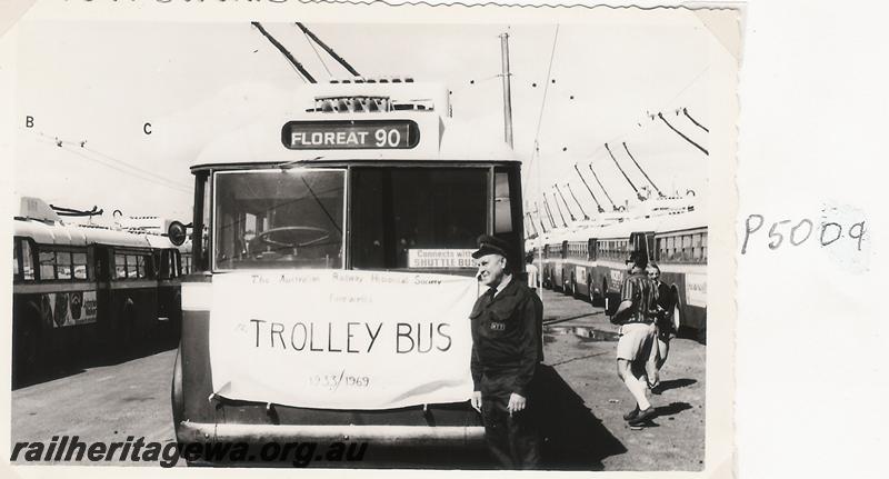 P05009
The last run of trolley buses in Perth, special tour by the WA Div of the ARHS
