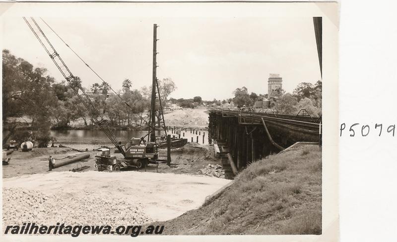P05079
Preliminary work on the construction of the standard gauge bridge over the Swan River at Guildford
