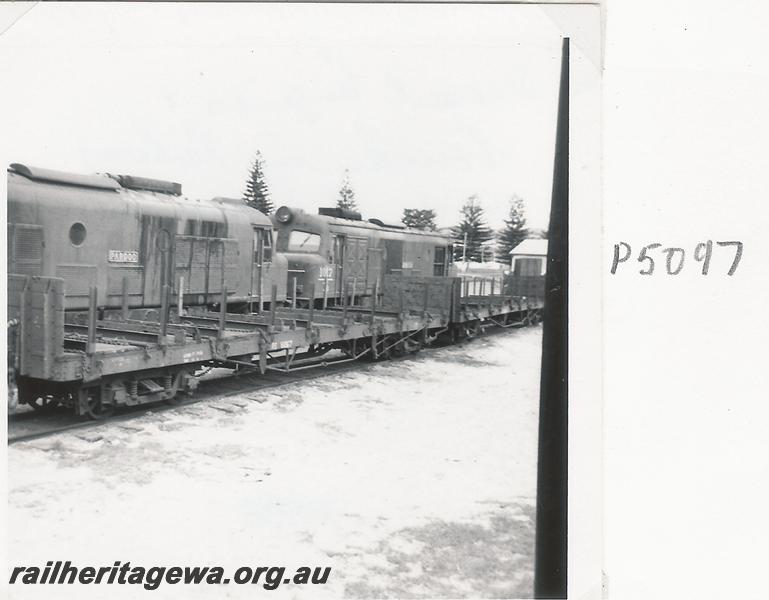 P05097
QS class bogie flat wagon, Esperance yard, CE line
