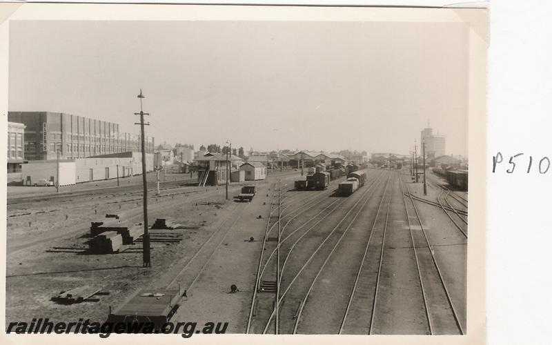 P05104
Goods yard, signal box, Fremantle Box B, looking west
