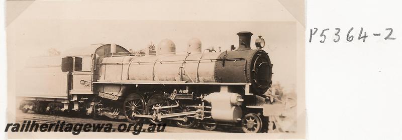 P05364-2
P class 451 (renumbered P class 511 on 28.3.1947). when new in black and grey livery
