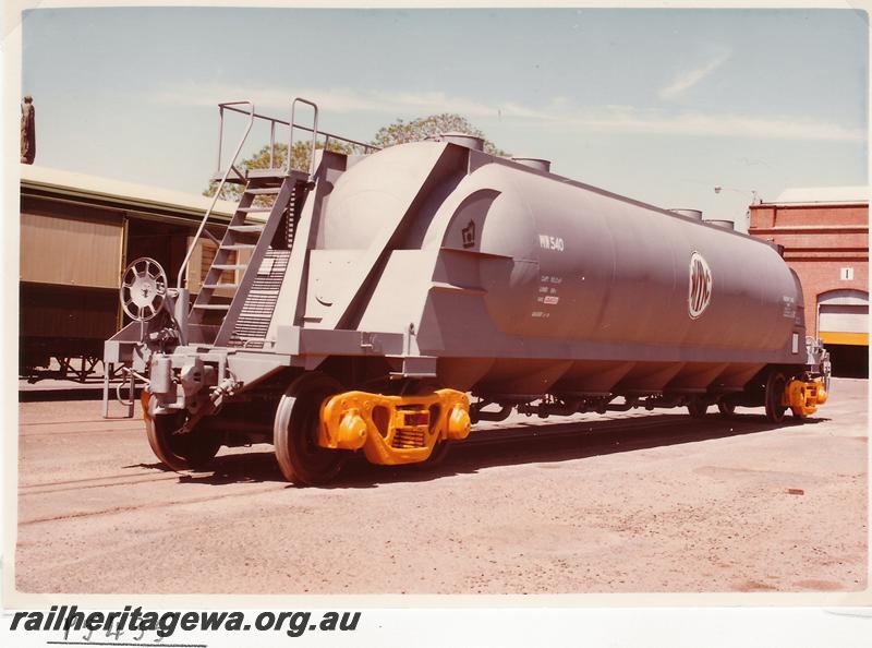 P05435
WN class 540, Standard Gauge nickel concentrate tanker
