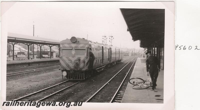 P05602
Visit by the Vic Div of the ARHS, ADF class railcar set, Perth Station, Black & yellow chevrons on front
