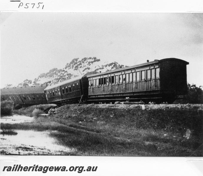 P05751
MRWA carriages, derailed 1.5 miles north of Wannamal on the 27th July 1946 due to a washout at a culvert, MR line
