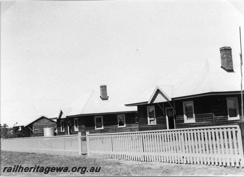 P05755
MRWA employee cottages, Coorow, MR line
