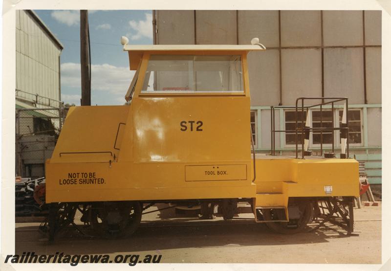 P05772
WAGR Shunting tractor ST2. yellow livery, side view
