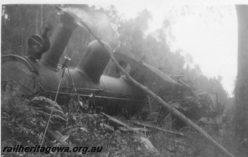 P05936
3 of 6 views of derailment of Millars loco No.72, view from non track side
