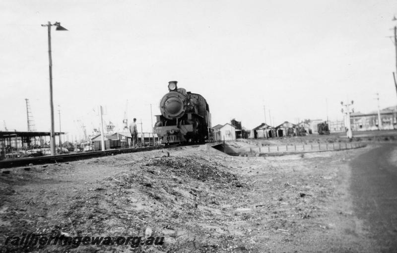 P06565
PMR class 724, Turntable, loco depot, Fremantle, head on view
