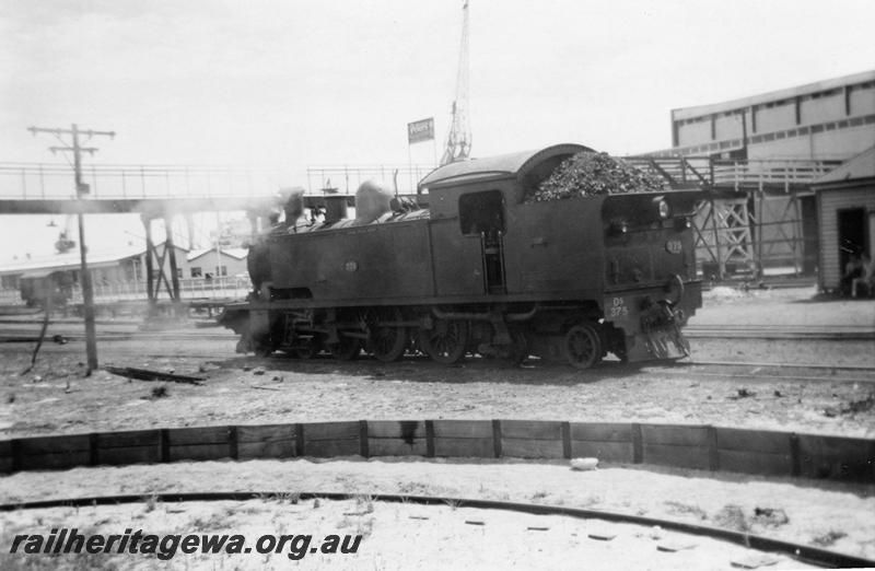 P06567
DS class 375, turntable, Fremantle loco depot, side and rear view
